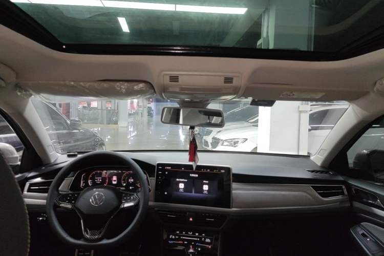Used Volkswagen Bora 2023 280TSI DSG Prestige Edition Headliner