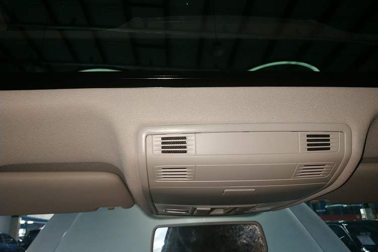 Used Volkswagen Bora 2023 200TSI DSG YueXing PRO Edition Headliner