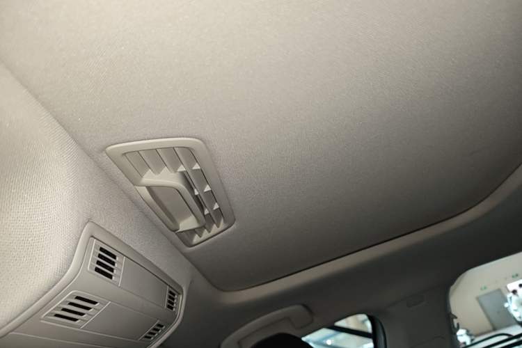 Used Volkswagen Bora 2023 200TSI DSG YueXing PRO Edition Headliner