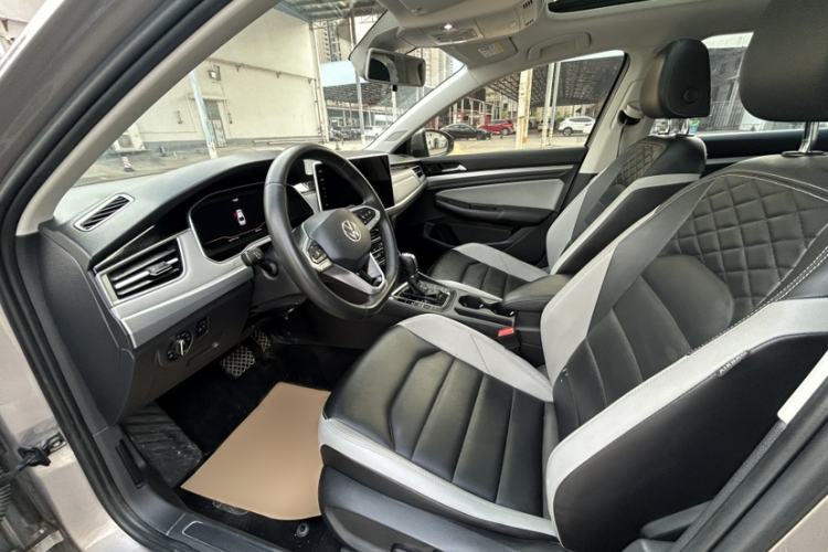 Used Volkswagen Bora 2023 300TSI DSG Prestige Edition Interior 7
