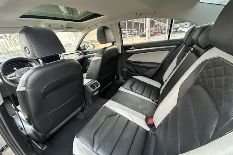 Used Volkswagen Bora 2023 300TSI DSG Prestige Edition Interior 8