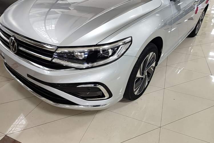 Used Volkswagen Bora 2023 200TSI DSG YueXing PRO Edition Left Front Headlight