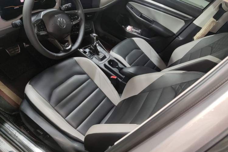 Used Volkswagen Bora 2023 280TSI DSG Prestige Edition Left Front Seat