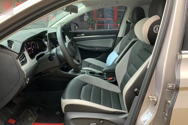 Used Volkswagen Bora 2023 300TSI DSG Prestige Edition Left Front Seat
