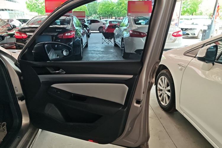 Used Volkswagen Bora 2023 300TSI DSG Prestige Edition Right Front Door Interior