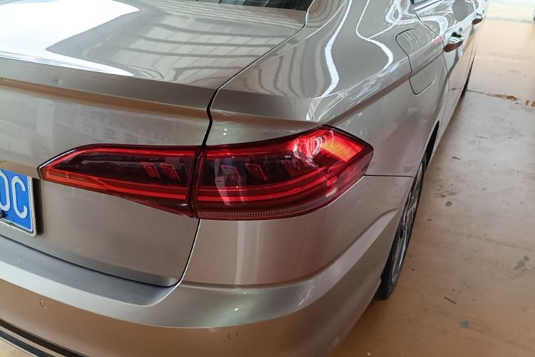 Used Volkswagen Bora 2023 300TSI DSG Prestige Edition Right Rear Taillight