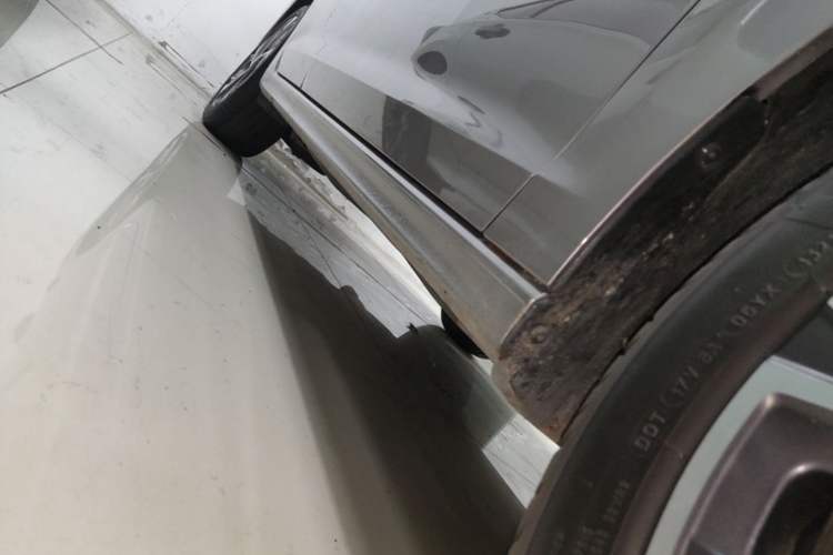 Used Volkswagen Bora 2023 280TSI DSG Prestige Edition Right Side Sill