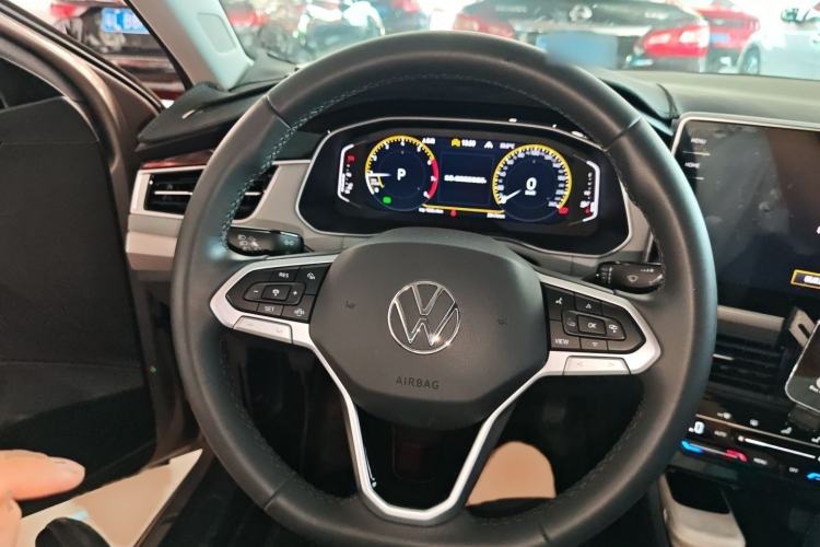 Used Volkswagen Bora 2023 300TSI DSG Prestige Edition Steering Wheel