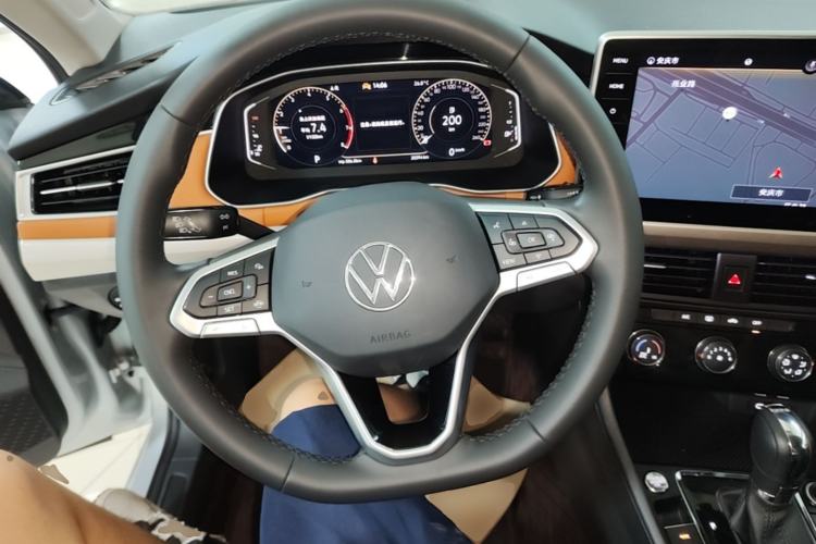 Used Volkswagen Bora 2023 200TSI DSG YueXing PRO Edition Steering Wheel