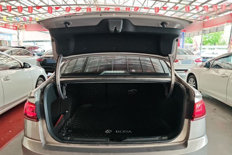 Used Volkswagen Bora 2023 300TSI DSG Prestige Edition Trunk
