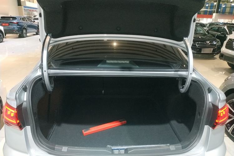 Used Volkswagen Bora 2023 200TSI DSG YueXing PRO Edition Trunk