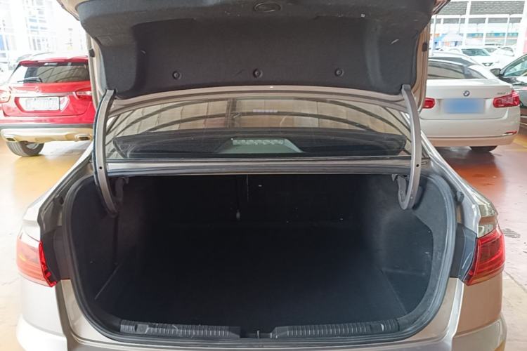 Used Volkswagen Bora 2023 300TSI DSG Prestige Edition Trunk