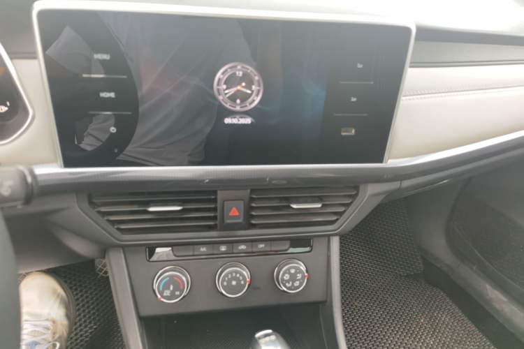 Used Volkswagen Bora 2023 200TSI DSG Comfort Edition Audio And AC Panel