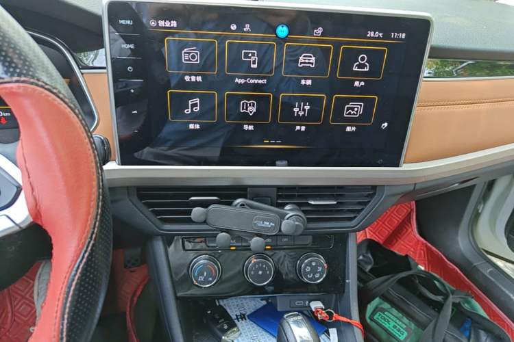 Used Volkswagen Bora 2023 200TSI DSG Enjoyment Edition Audio And AC Panel