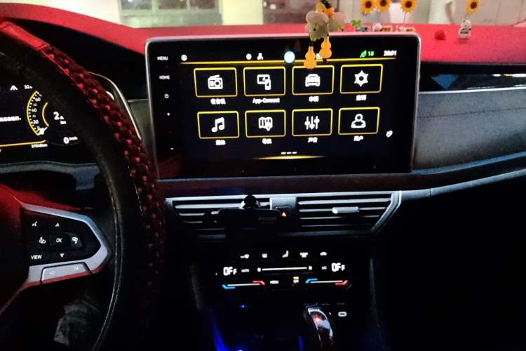 Used Volkswagen Bora 2023 300TSI DSG Prestige Edition Audio And AC Panel