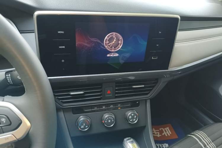 Used Volkswagen Bora 2023 200TSI DSG Comfort Edition Audio And AC Panel