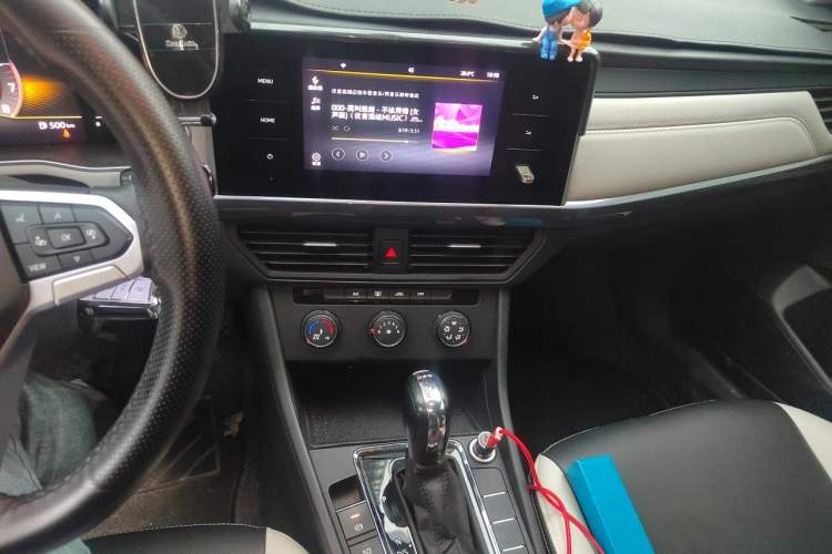 Used Volkswagen Bora 2023 200TSI DSG Comfort Edition Audio And AC Panel
