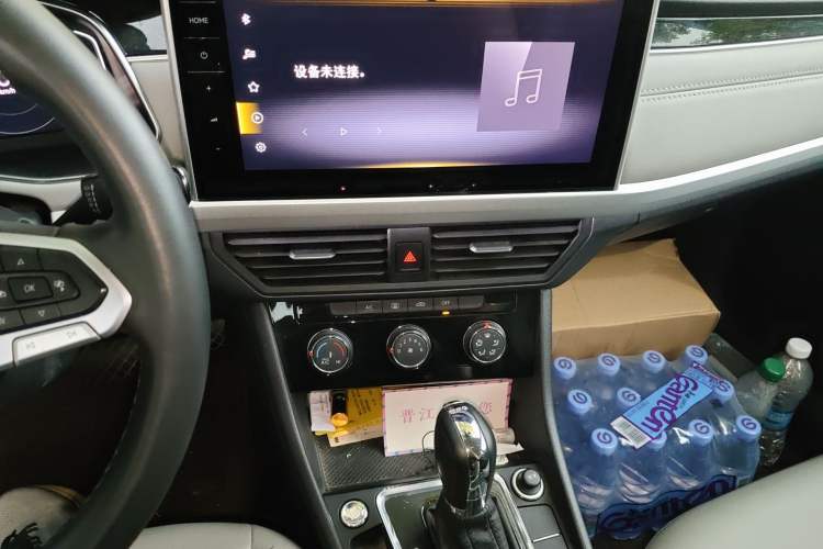 Used Volkswagen Bora 2023 200TSI DSG SmartDrive PRO Edition Audio And AC Panel