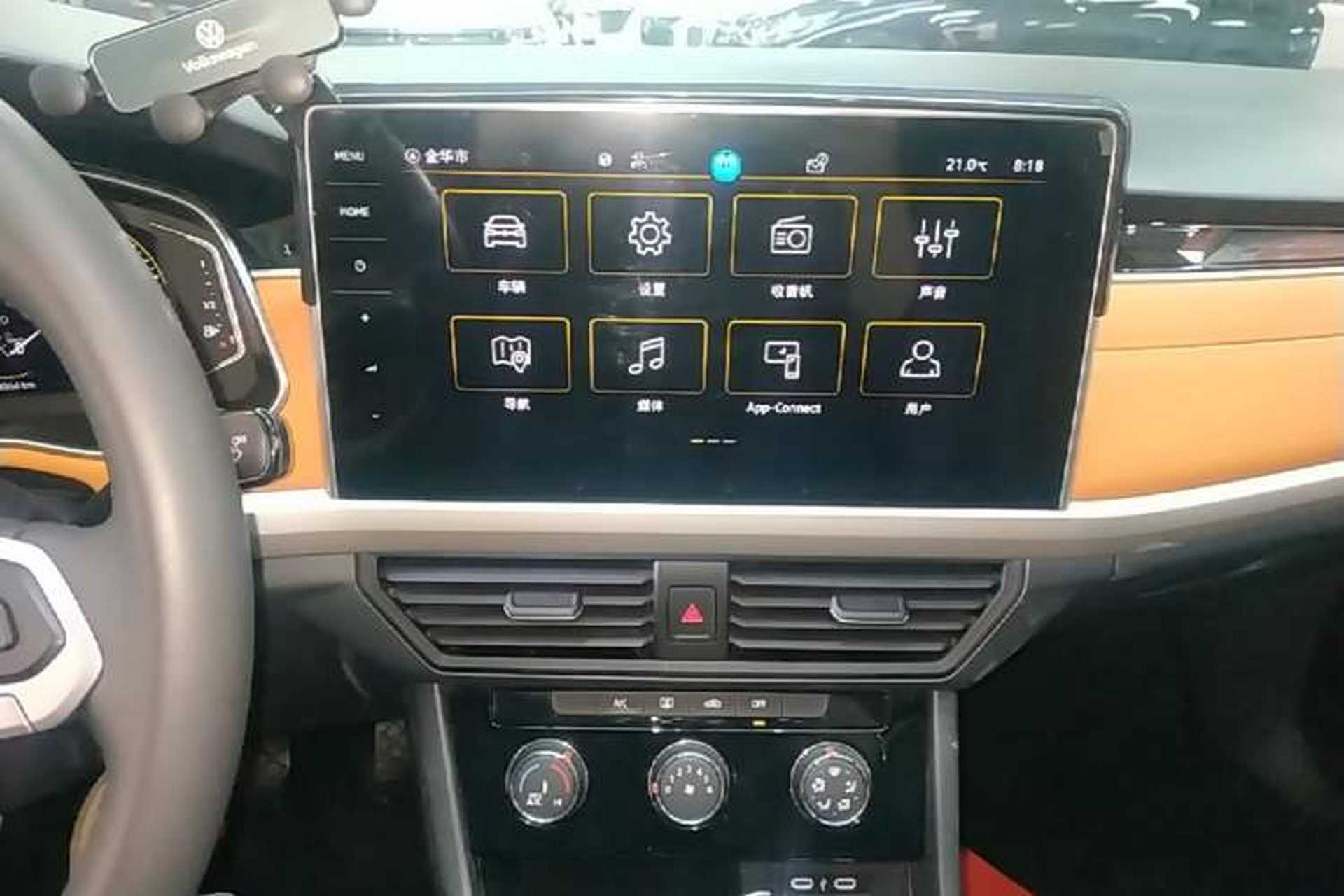 Used Volkswagen Bora 2023 200TSI DSG YueXing PRO Edition Audio And AC Panel