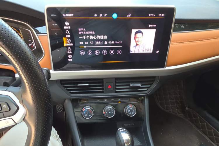 Used Volkswagen Bora 2023 Revised Version 200TSI DSG YueXing PRO Edition Audio And AC Panel
