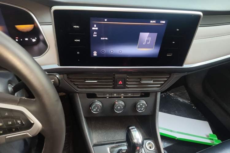 Used Volkswagen Bora 2023 200TSI DSG Comfort Edition Audio And AC Panel