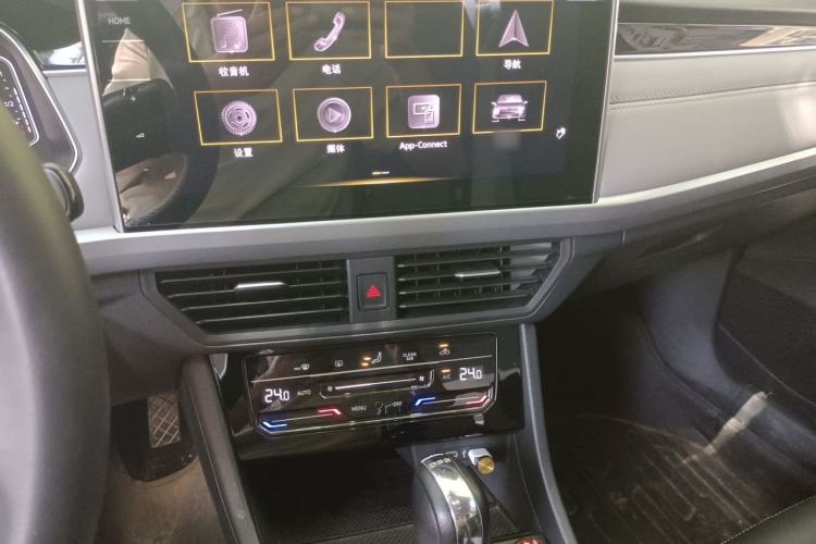 Used Volkswagen Bora 2023 280TSI DSG Prestige Edition Audio And AC Panel