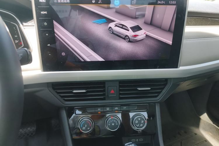 Used Volkswagen Bora 2023 200TSI DSG YueXing PRO Edition Audio And AC Panel