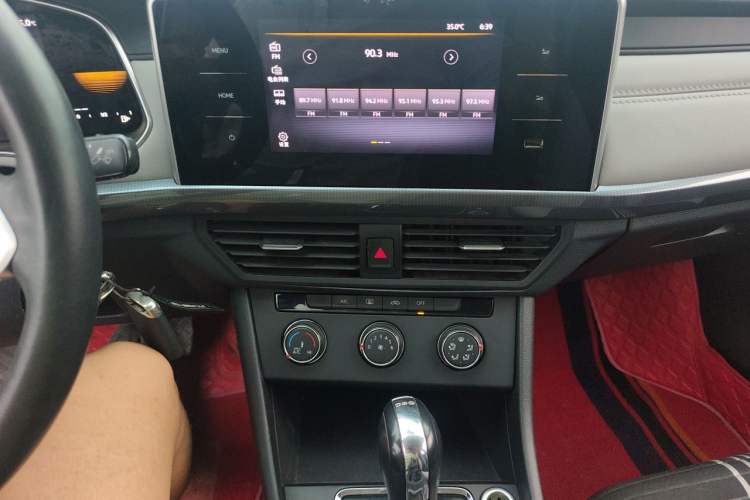 Used Volkswagen Bora 2023 200TSI DSG Comfort Edition Audio And AC Panel