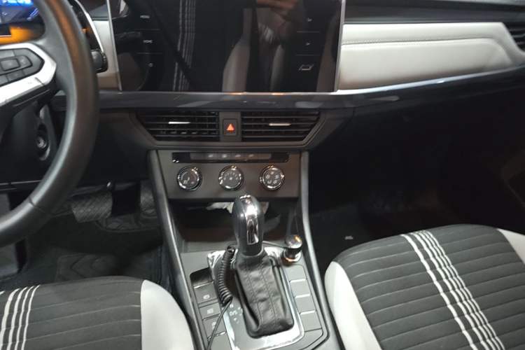 Used Volkswagen Bora 2023 200TSI DSG Comfort Edition Audio And AC Panel