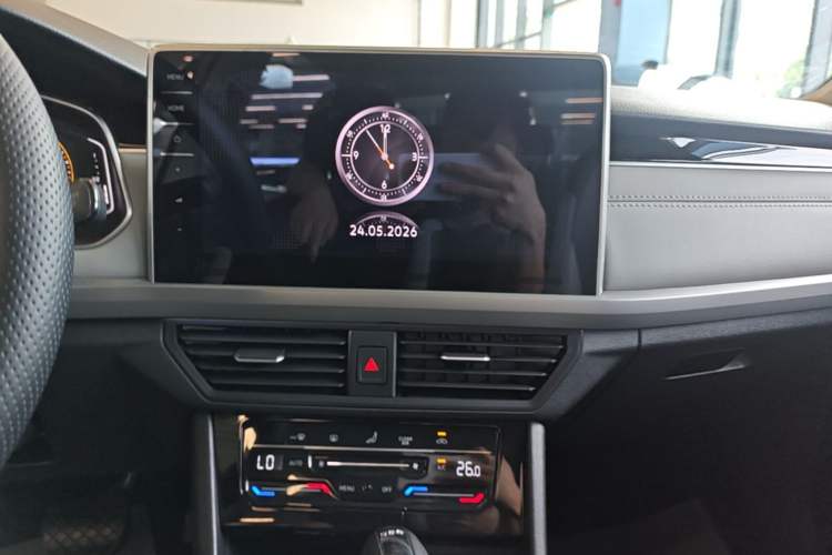 Used Volkswagen Bora 2023 300TSI DSG Prestige Edition Audio And AC Panel