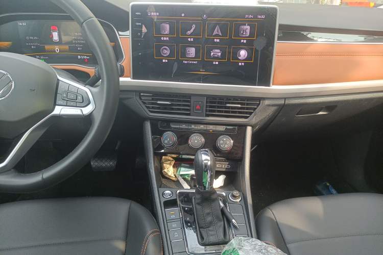 Used Volkswagen Bora 2023 200TSI DSG Enjoyment Edition Audio And AC Panel