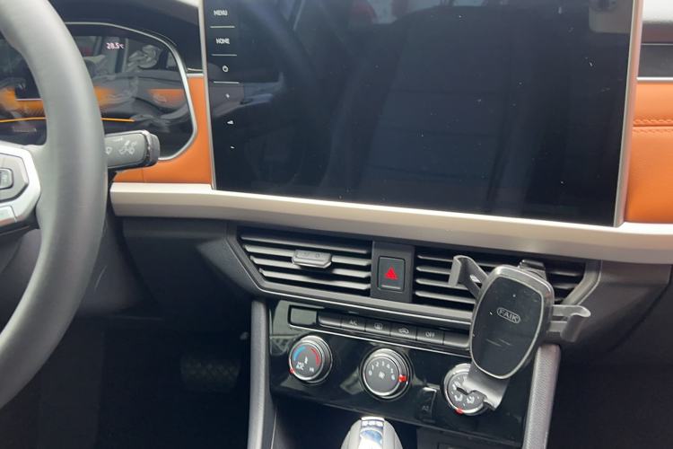 Used Volkswagen Bora 2023 200TSI DSG Enjoyment Edition Audio And AC Panel