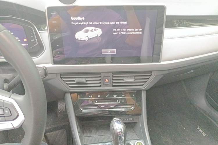 Used Volkswagen Bora 2023 300TSI DSG Prestige Edition Audio And AC Panel
