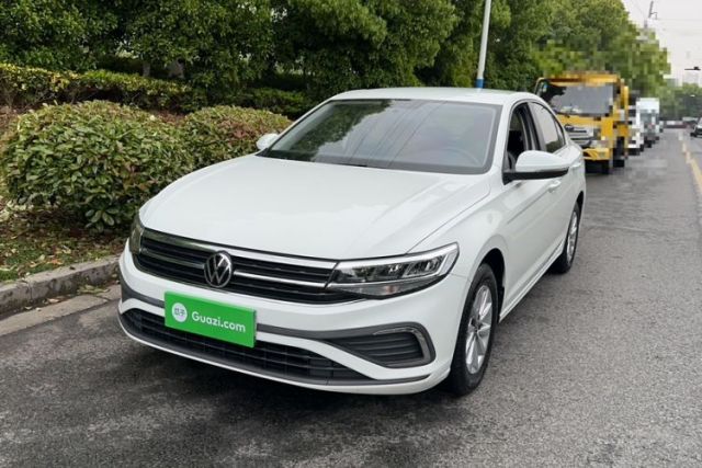 Volkswagen Bora 2023 200TSI DSG Comfort Edition de segunda mano