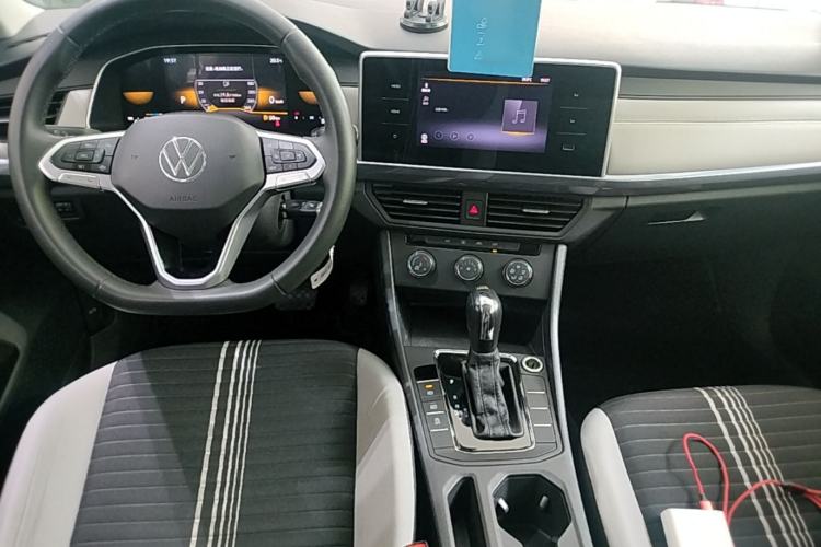 Used Volkswagen Bora 2023 200TSI DSG Comfort Edition Center Console