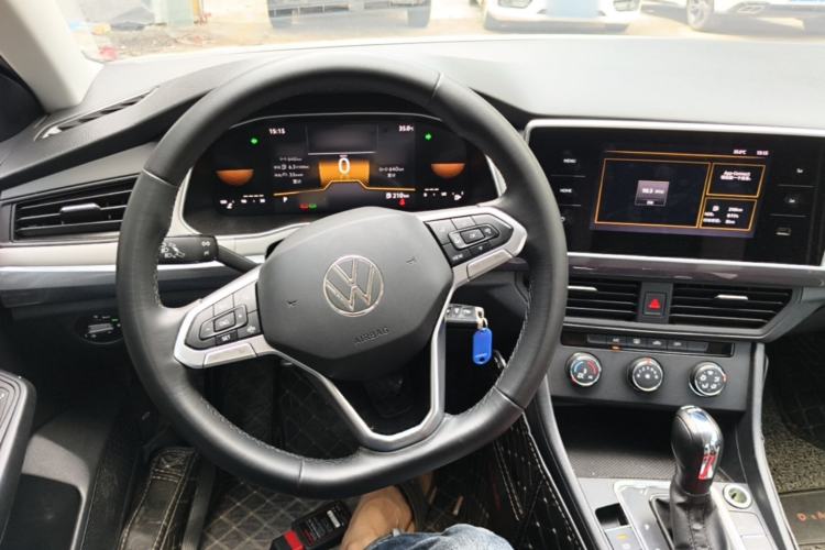 Used Volkswagen Bora 2023 200TSI DSG Comfort Edition Center Console