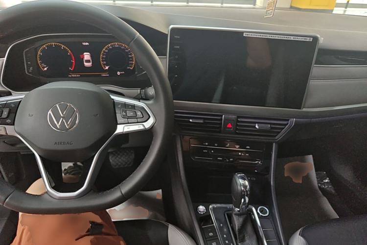 Used Volkswagen Bora 2023 300TSI DSG Prestige Edition Center Console