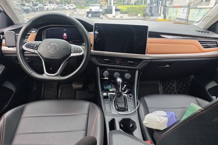 Used Volkswagen Bora 2023 200TSI DSG YueXing PRO Edition Center Console