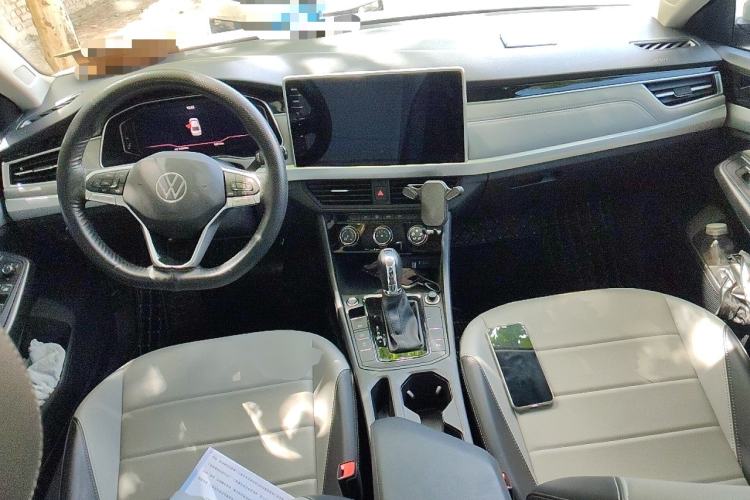 Used Volkswagen Bora 2023 200TSI DSG YueXing PRO Edition Center Console