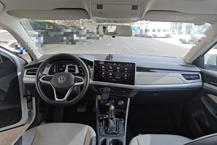 Used Volkswagen Bora 2023 200TSI DSG YueXing PRO Edition Center Console