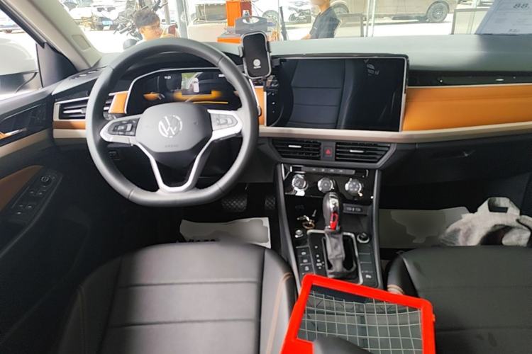 Used Volkswagen Bora 2023 280TSI DSG Comfort Edition Center Console