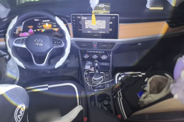 Used Volkswagen Bora 2023 280TSI DSG Comfort Edition Center Console