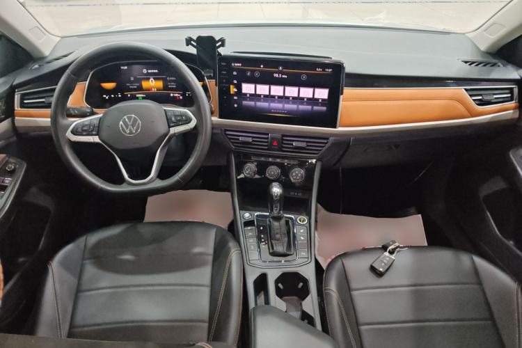 Used Volkswagen Bora 2023 200TSI DSG Enjoyment Edition Center Console