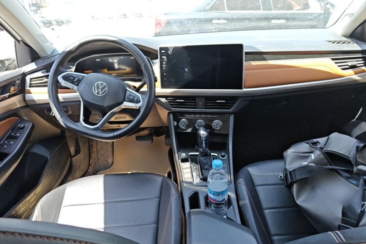 Used Volkswagen Bora 2023 200TSI DSG Enjoyment Edition Center Console