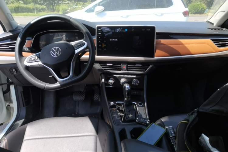 Used Volkswagen Bora 2023 200TSI DSG Enjoyment Edition Center Console