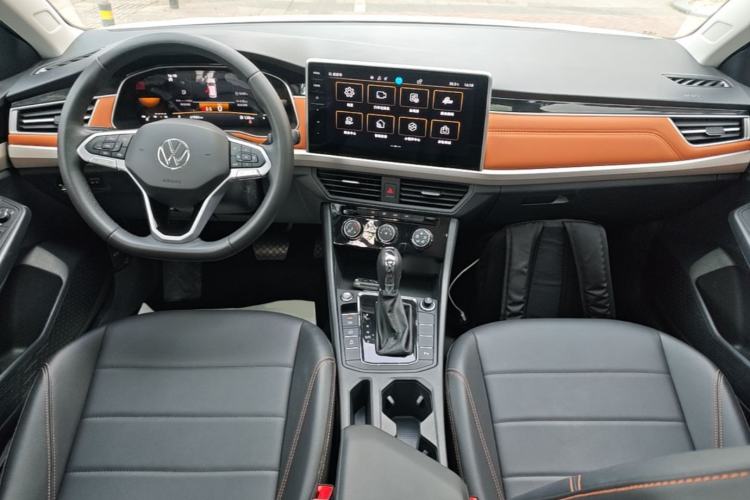 Used Volkswagen Bora 2023 200TSI DSG Enjoyment Edition Center Console
