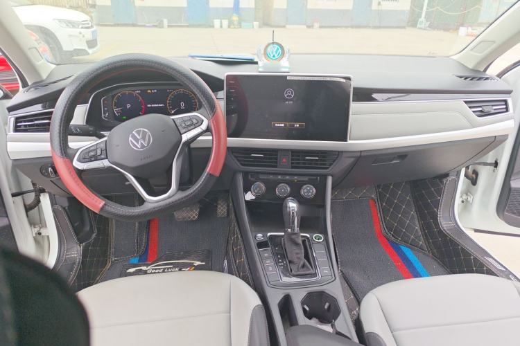 Used Volkswagen Bora 2023 200TSI DSG YueXing PRO Edition Center Console