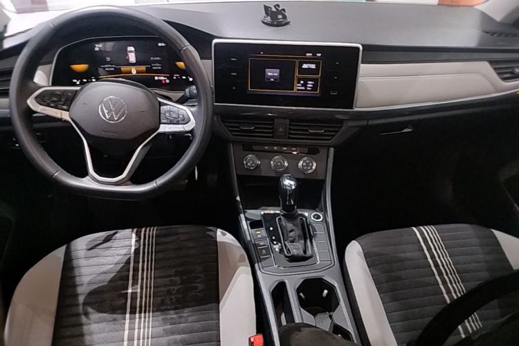 Used Volkswagen Bora 2023 200TSI DSG Comfort Edition Center Console