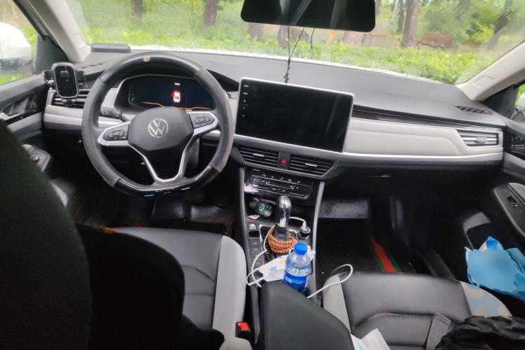 Used Volkswagen Bora 2023 280TSI DSG Prestige Edition Center Console
