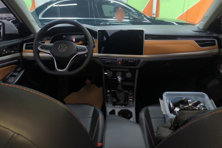 Used Volkswagen Bora 2023 200TSI DSG Smart Drive Version Center Console